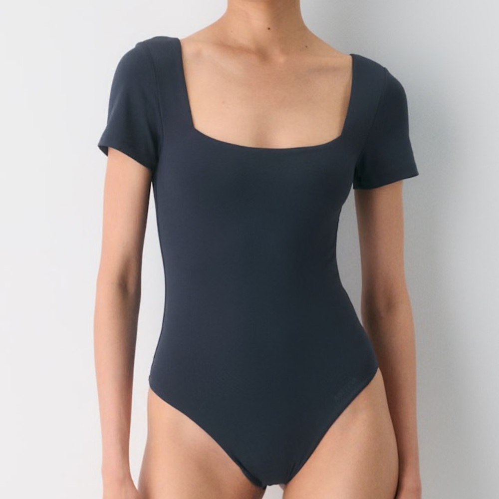 Aritzia Navy Contour Squareneck Short Sleeve Bodysuit